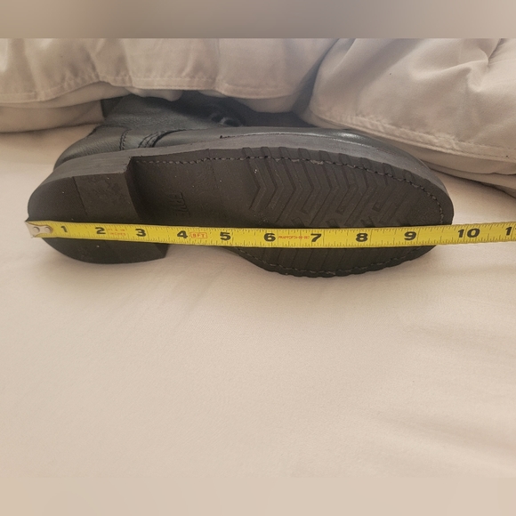 Frye Black Veronica Leather Combat Boots, size 5.5 - Picture 11 of 13